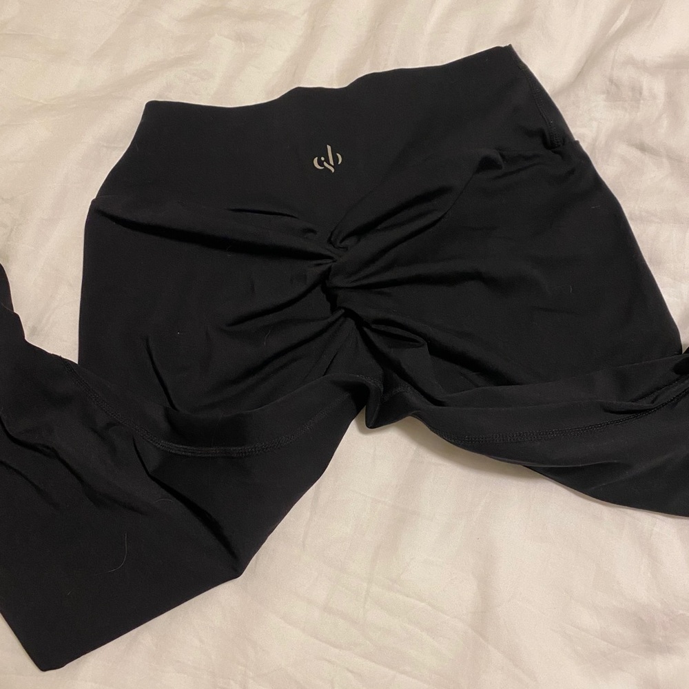 Crop shop boutique freedom leggings